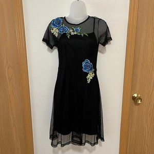 Megan Mesh Top Blue Flower Applique Floral Dress (Size Medium)